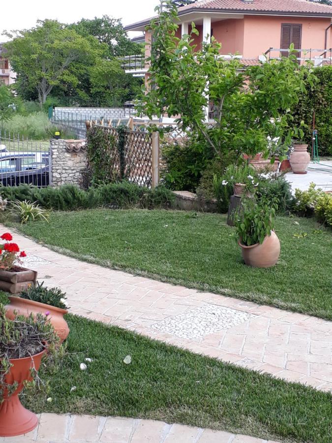 B&B A Casa Di Zia Luisa Venticano Buitenkant foto